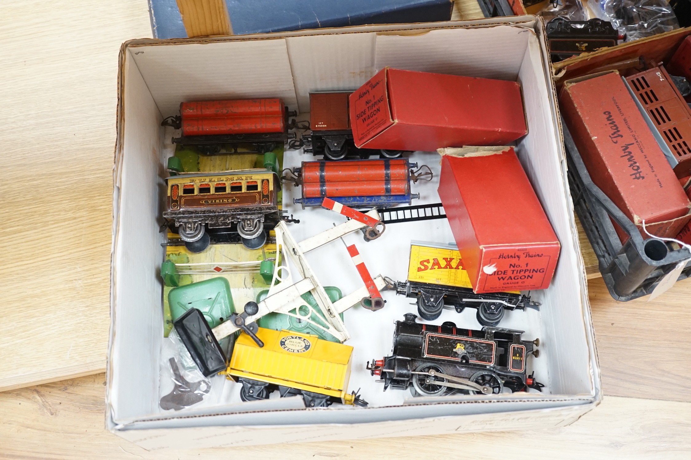 Hornby gauge 0 locomotives, rolling stock and accessories, and a boxed Hornby M-Series trainset, post-war